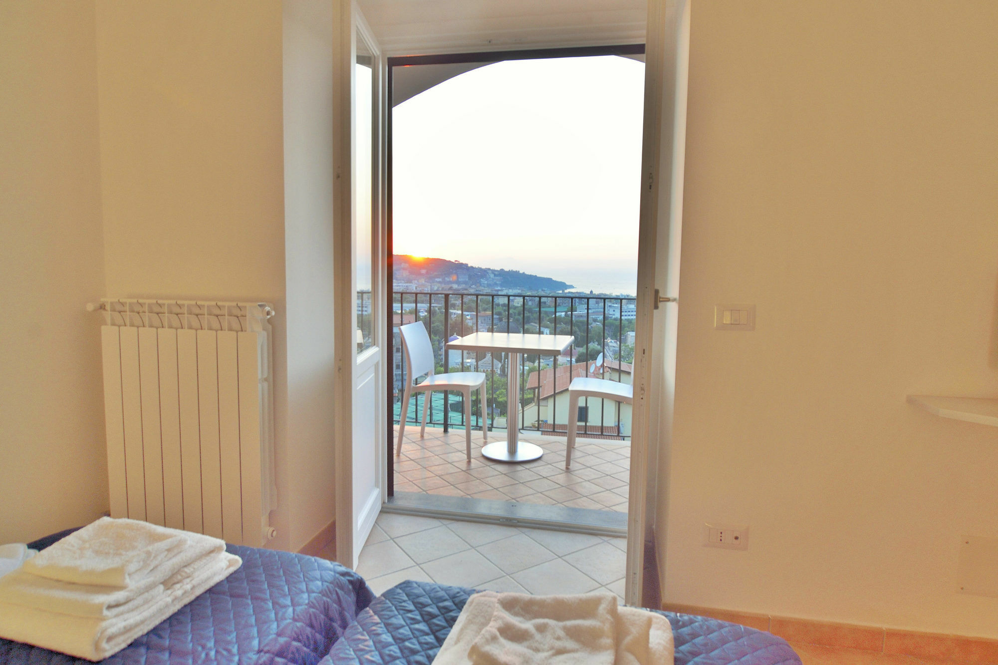 Lemon Flats Sorrento Bed and Breakfast Eksteriør billede
